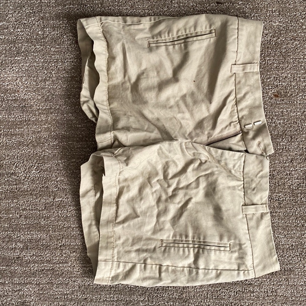 khaki shorts